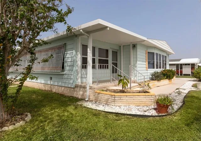 Photo 3 of Manufactured home for sale at 628 La Jolla Cir, North Port, FL 34287 | MLS# TB8317997 | Listing updated on 2026-09-22