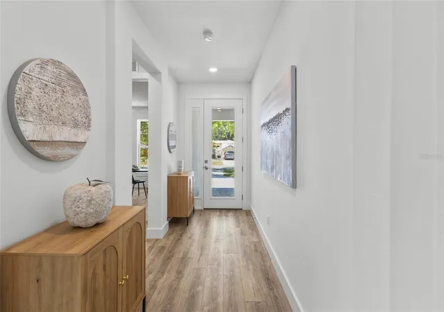 Photo 3 of Single family home for sale at 217 S Shade Ave, Sarasota, FL 34237 | MLS# A4628117 | Listing updated on 2026-09-27