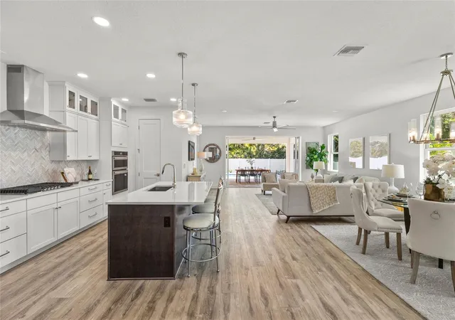 Photo 4 of Single family home for sale at 217 S Shade Ave, Sarasota, FL 34237 | MLS# A4628117 | Listing updated on 2026-09-27