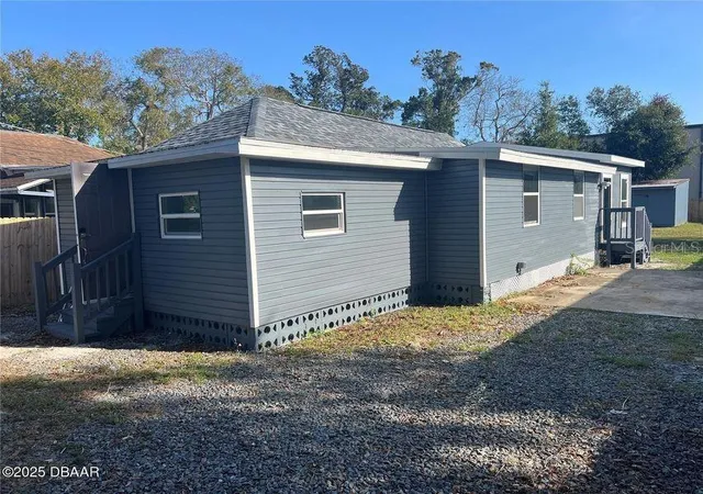 Photo 2 of Single family home for sale at 339 Maple St, Daytona Beach, FL 32114 | MLS# G5089023 | Listing updated on 2026-08-13