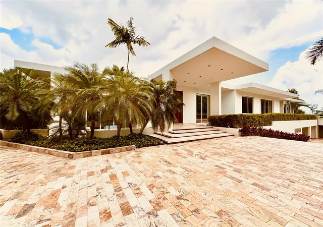 Photo 2 of Mansion for sale at Urb La Lomita Calle Vista Linda, Guaynabo, PR 00969 | MLS# PR9109938 | Listing updated on 2026-01-30