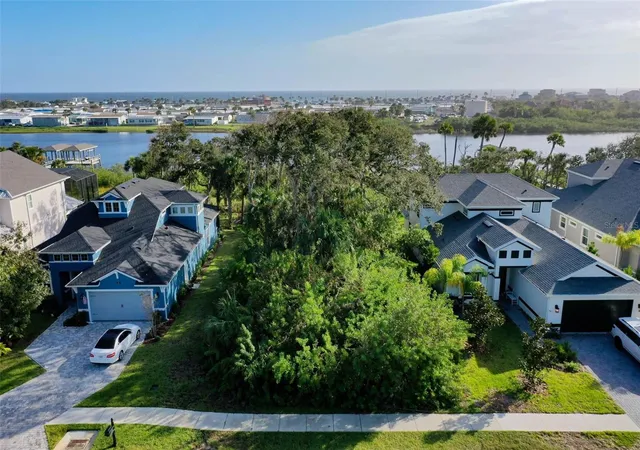 Photo 1 of Land for sale at 41 S Riverwalk Dr, Palm Coast, FL 32137 | MLS# FC305061 | Listing updated on 2026-10-08