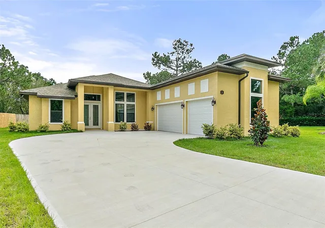 1st image of 3 White Holly Pl, Palm Coast, FL 32164 | MLS# FC305076