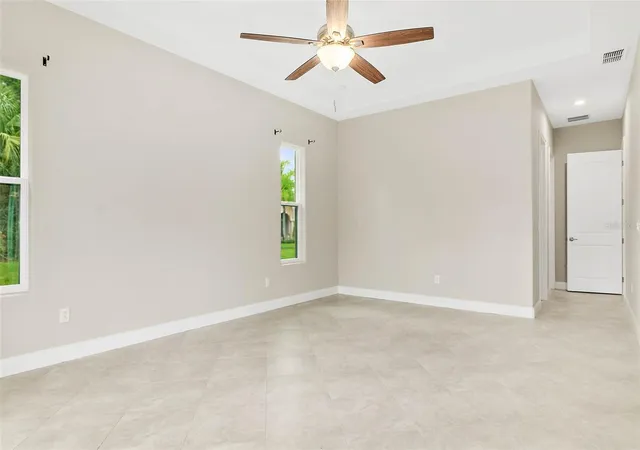 4th image of 3 White Holly Pl, Palm Coast, FL 32164 | MLS# FC305076