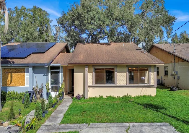 4th image of 1057 Old South Dr, Lakeland, FL 33811 | MLS# TB8320162