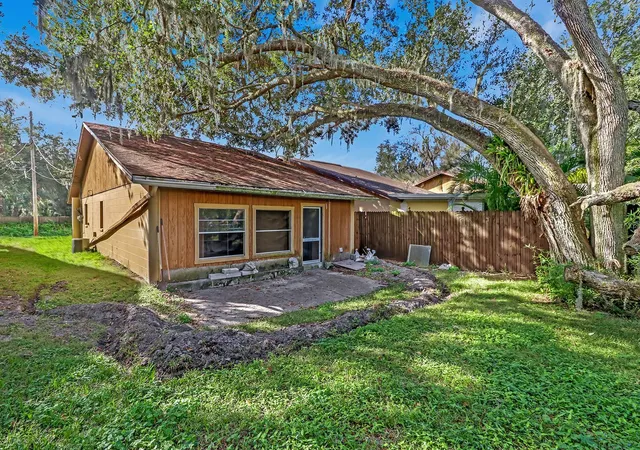 43rd image of 1057 Old South Dr, Lakeland, FL 33811 | MLS# TB8320162