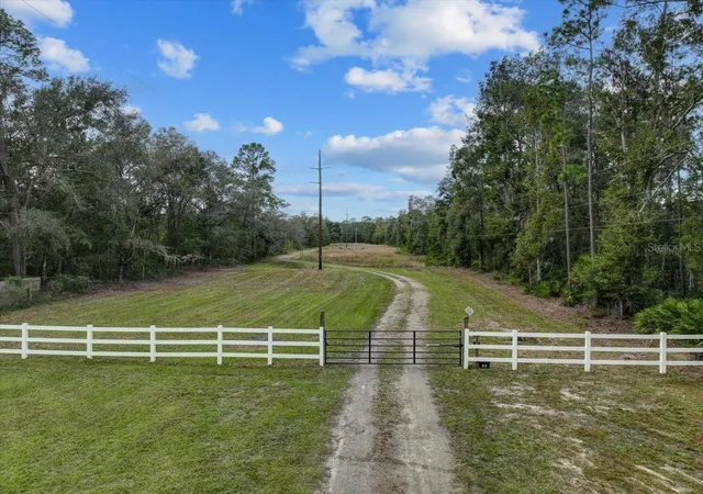 1st image of 310 N Otter Creek Ave, Otter Creek, FL 32683 | MLS# GC526307