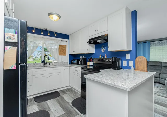 5th image of 1520 Blue Heron Dr, Englewood, FL 34224 | MLS# C7500560