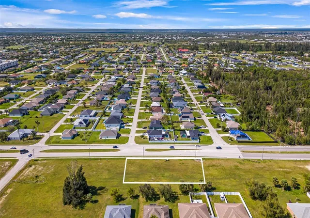 4th image of 1213 Chiquita Blvd S, Cape Coral, FL 33991 | MLS# C7500621