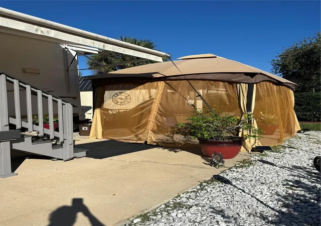 4th image of 3097 Ne 102Nd Avenue Rd, Silver Springs, FL 34488 | MLS# OM689766