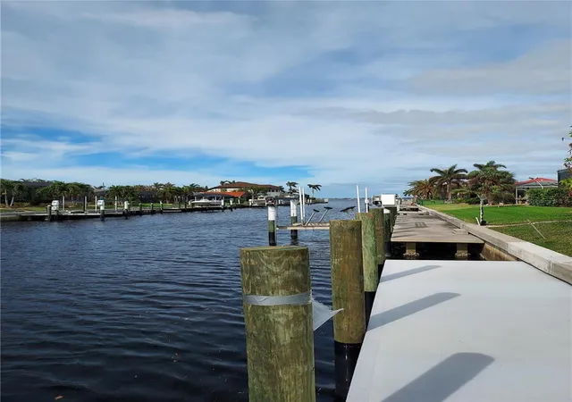 2nd image of 2200 Palm Tree Dr, Punta Gorda, FL 33950 | MLS# C7500628