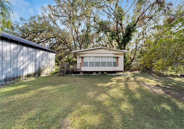 Photo 3 of Manufactured home for sale at 5030 Sydney Rd, Plant City, FL 33566 | MLS# TB8322808 | Listing updated on 2026-04-27