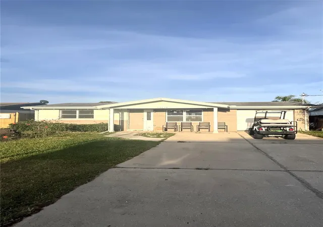 Photo 2 of Single family home for sale at 13639 Frances Ave, Hudson, FL 34667 | MLS# W7870105 | Listing updated on 2026-09-24