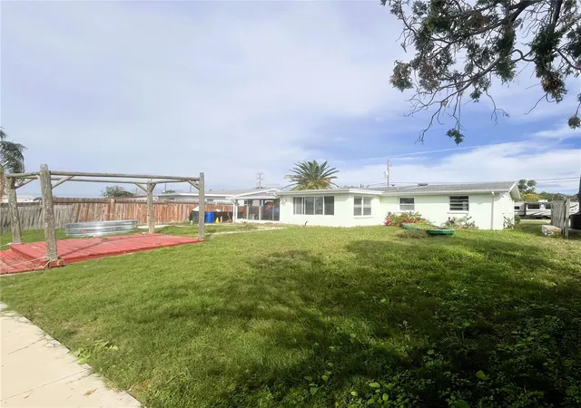 Photo 3 of Single family home for sale at 13639 Frances Ave, Hudson, FL 34667 | MLS# W7870105 | Listing updated on 2026-09-24