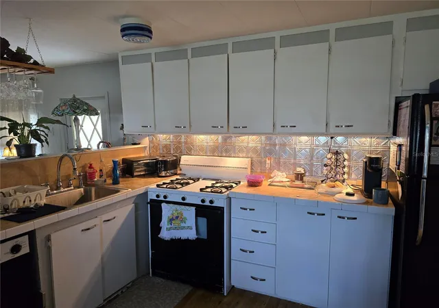 4th image of 5316 53Rd Ave E #F21, Bradenton, FL 34203 | MLS# A4629839