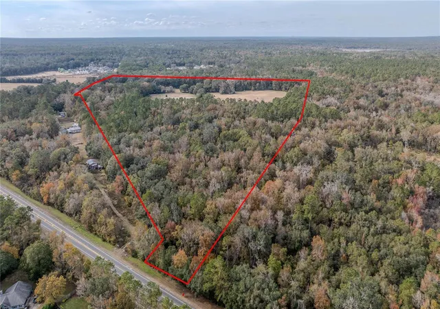 Photo 3 of Sale Pending at 4068 Sw 62nd Avenue, Gainesville, FL 32608 | MLS# O6259207 | Listing updated on 2026-04-22