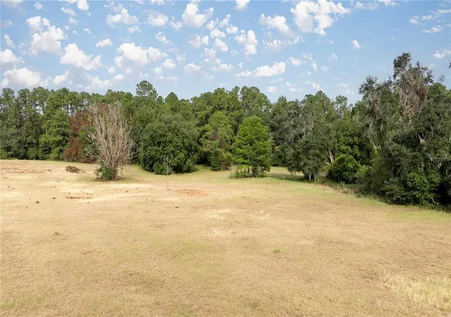 Photo 4 of Sale Pending at 4068 SW 62nd Avenue, Gainesville, FL 32608 | MLS# O6259207 | Listing updated on 2026-04-22