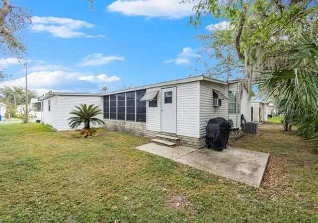 3rd image of 34124 Estates Ln, Wesley Chapel, FL 33543 | MLS# TB8323758