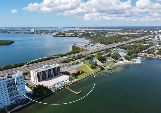 60th image of 7100 Sunshine Skyway Ln S #706, Saint Petersburg, FL 33711 | MLS# A4630144