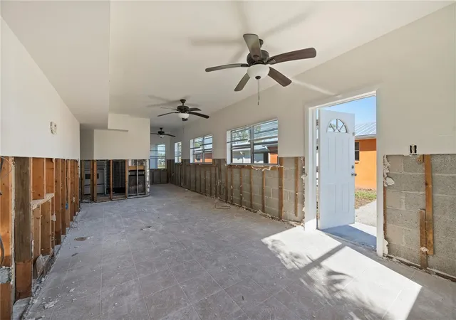 5th image of 23116 Seneca Ave, Punta Gorda, FL 33980 | MLS# C7501034