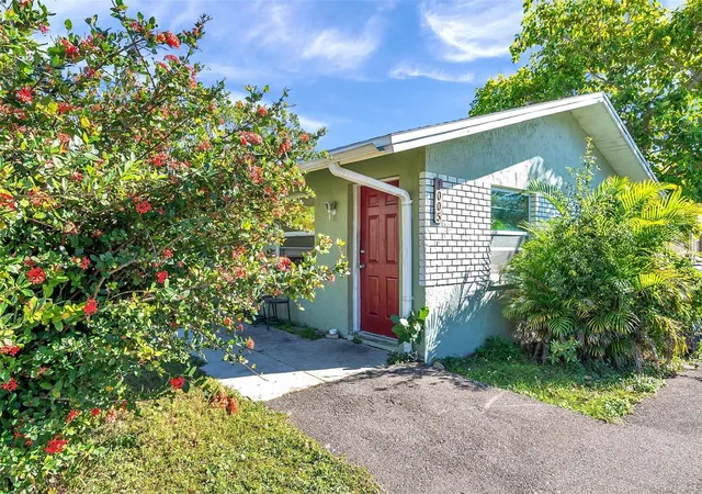 1st image of 1005 Lake Palms Dr, Largo, FL 33771 | MLS# TB8324881
