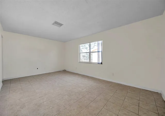4th image of 1005 Lake Palms Dr, Largo, FL 33771 | MLS# TB8324881