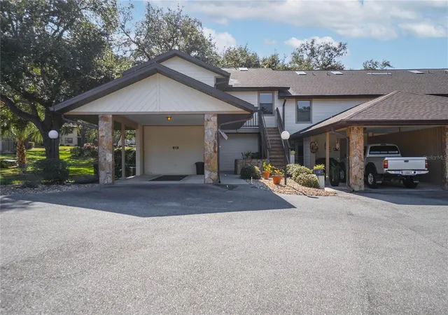 2nd image of 240 E Glassboro Ct #4A, Hernando, FL 34442 | MLS# W7870364