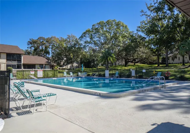 2nd image of 240 E Glassboro Ct, HERNANDO, FL 34442