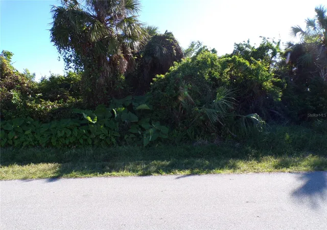 Photo 1 of Land for sale at 641 Norwood St Nw, Port Charlotte, FL 33952 | MLS# C7501325 | Listing updated on 2026-04-29