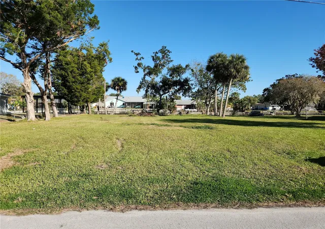 2nd image of 3879 N Seminole Pt, Crystal River, FL 34428 | MLS# OM690751