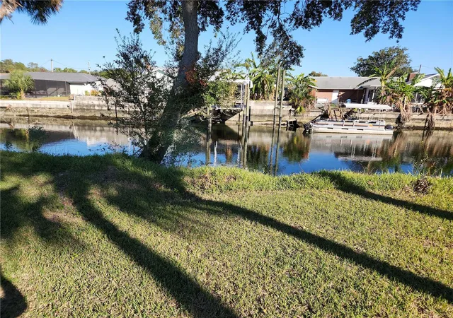 3rd image of 3879 N Seminole Pt, Crystal River, FL 34428 | MLS# OM690751