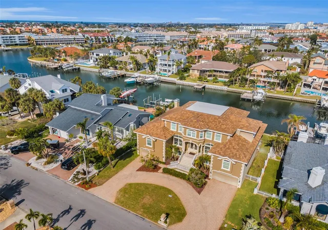 Photo 2 of Mansion for sale at 119 8th Street E, Saint Petersburg, FL 33715 | MLS# TB8327613 | Listing updated on 2026-03-10