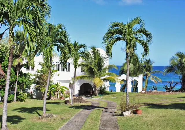 Photo 2 of Single family home for sale at 316 El Maroc, Vieques, PR 00765 | MLS# PR9110467 | Listing updated on 2026-01-22