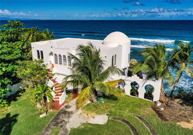Photo 1 of Single family home for sale at 316 El Maroc, Vieques, PR 00765 | MLS# PR9110467 | Listing updated on 2026-01-22