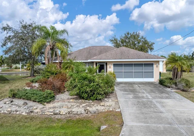 Photo 4 of Single family home for sale at 15500 Longview Rd, Port Charlotte, FL 33981 | MLS# D6139454 | Listing updated on 2026-10-12