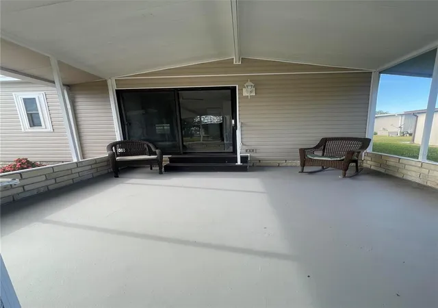 4th image of 3145 Hidden Lake Dr, Wesley Chapel, FL 33543 | MLS# O6263571