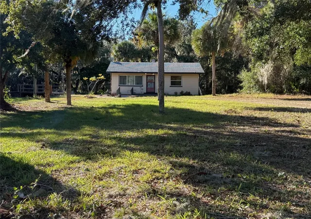 Photo 2 of Single family home for sale at 3258 S Ridgewood Ave, Edgewater, FL 32141 | MLS# NS1083279 | Listing updated on 2026-03-09