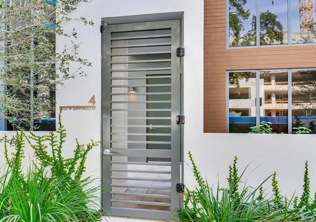 Homes for sale in Tampa, FL | 3020 W Santiago St #4, Tampa, FL 33629 | MLS# TB8331298
