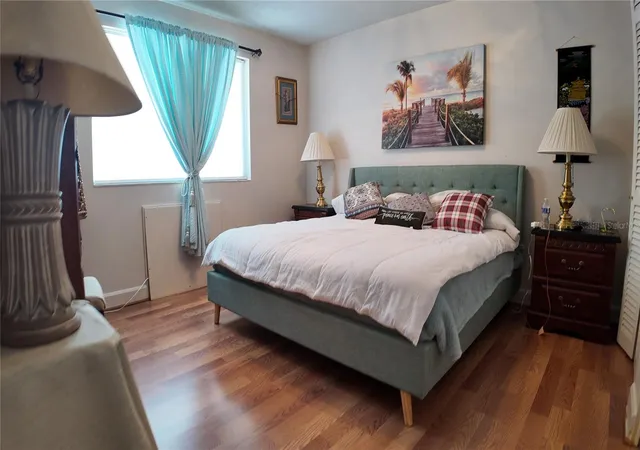 Listing Photo 2 - Condo for sale in building located at 1600 W Lake Parker Dr, LAKELAND, FL 33805 - Unit #B23