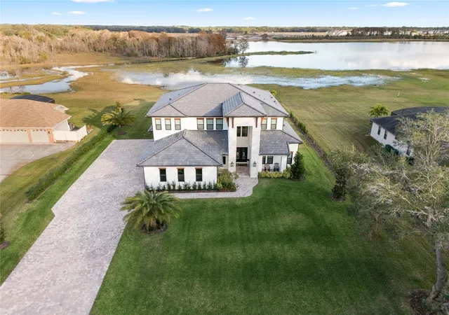 Photo 2 of Mansion for sale at 3167 Whisper Wind Dr, Saint Cloud, FL 34771 | MLS# S5117387 | Listing updated on 2026-10-09