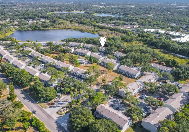 3rd image of 2432 Lake Woodberry Cir, Brandon, FL 33510 | MLS# TB8331935
