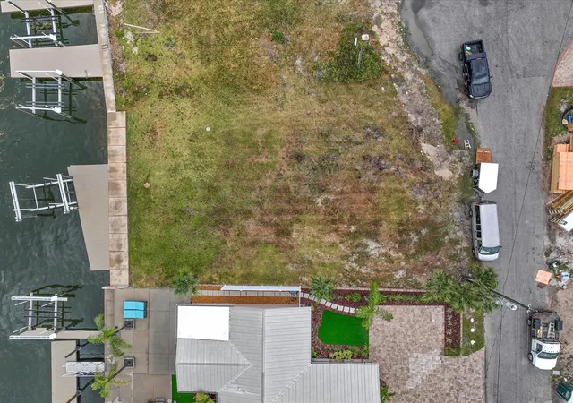 Photo 4 of Land for sale at 6200 Lonnie Lee Ln, Hudson, FL 34667 | MLS# W7870967 | Listing updated on 2026-10-01