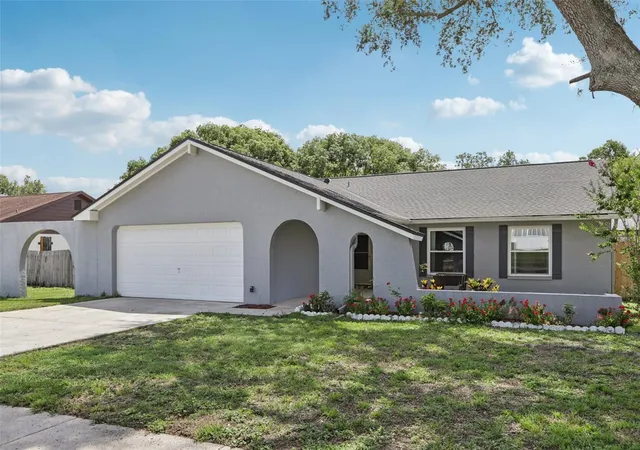 Photo 3 of Single family home for sale at 1009 Black Knight Dr, Valrico, FL 33594 | MLS# TB8332790 | Listing updated on 2026-05-09