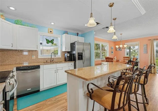 4th image of 140 Bay Mar Dr, Fort Myers Beach, FL 33931 | MLS# GC527057