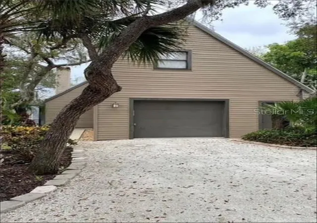 Photo 1 of Single family home for sale at 5311 Creek Dr, Sarasota, FL 34231 | MLS# A4633792 | Listing updated on 2026-06-22