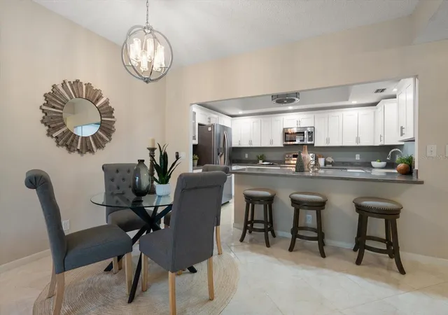 Listing Photo 5 - Condo for sale in building located at 6 Belleview Blvd, Belleair, FL 33756 - Unit #105