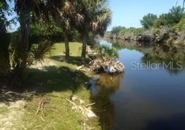 5th image of 328 Baytree Dr, Rotonda West, FL 33947 | MLS# D6139784