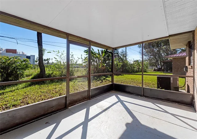 Photo 3 of Single family home for sale at 825 Kottle Cir S, Daytona Beach, FL 32114 | MLS# O6267926 | Listing updated on 2026-06-02