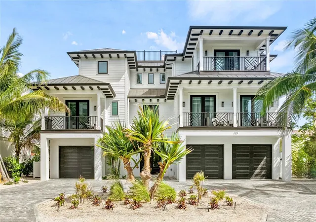 1st image of 129 Mckinley Dr, Sarasota, FL 34236 | MLS# A4634029