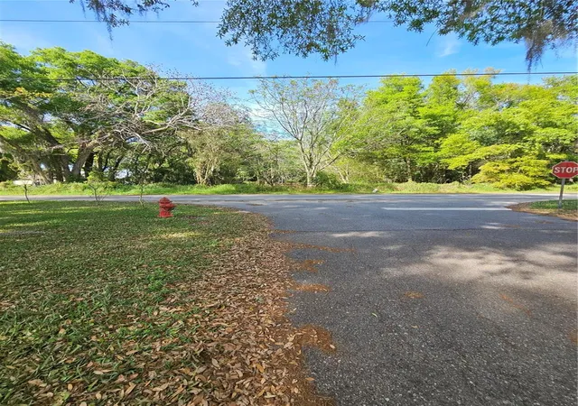 4th image of 1603 Pine Ridge Dairy Rd, Fruitland Park, FL 34731 | MLS# O6268190
